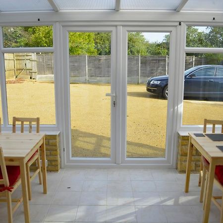 Winston Guesthouse Μπίσεστερ Εξωτερικό φωτογραφία